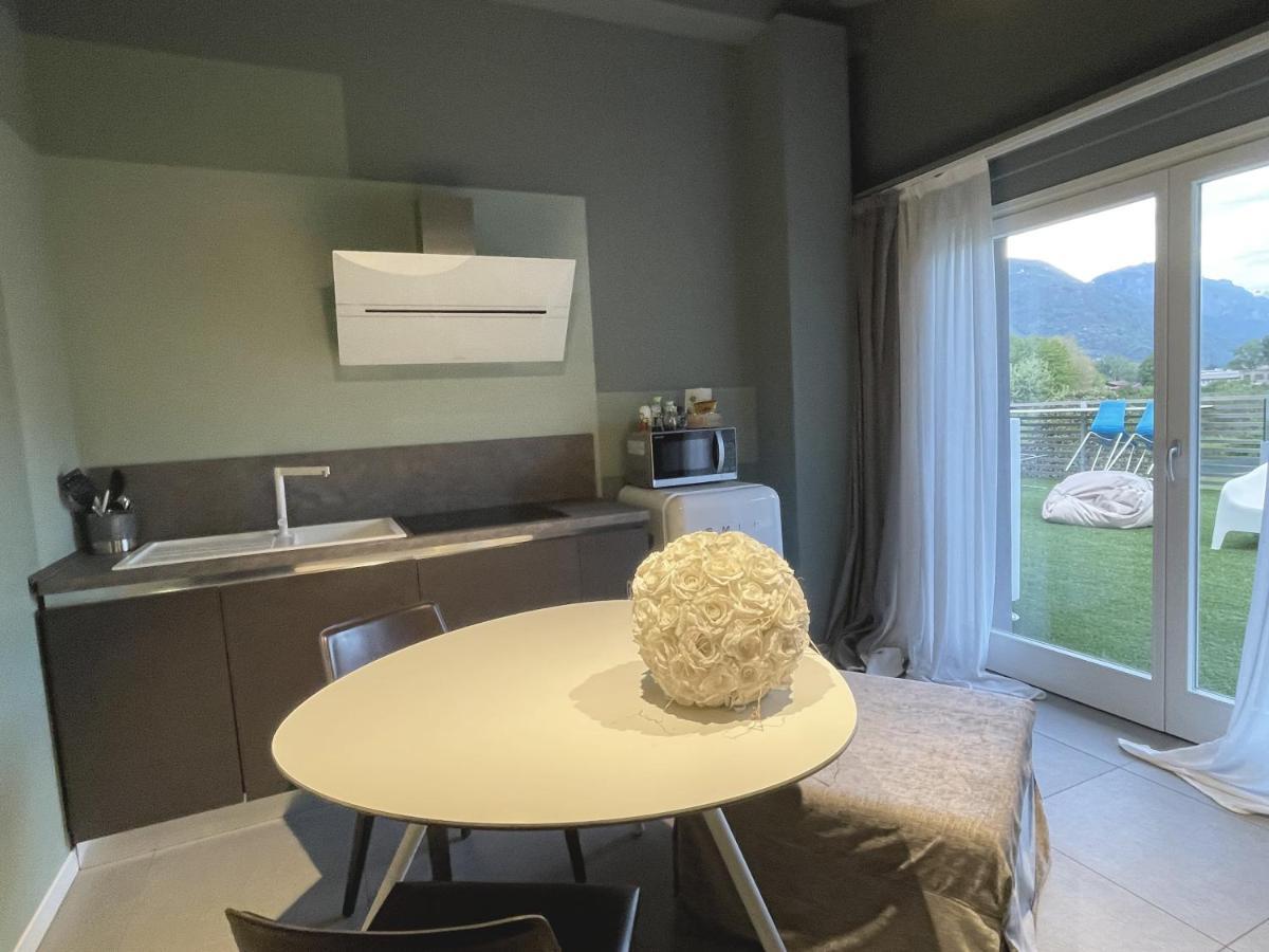Art B&B Design Costa Volpino Exterior photo