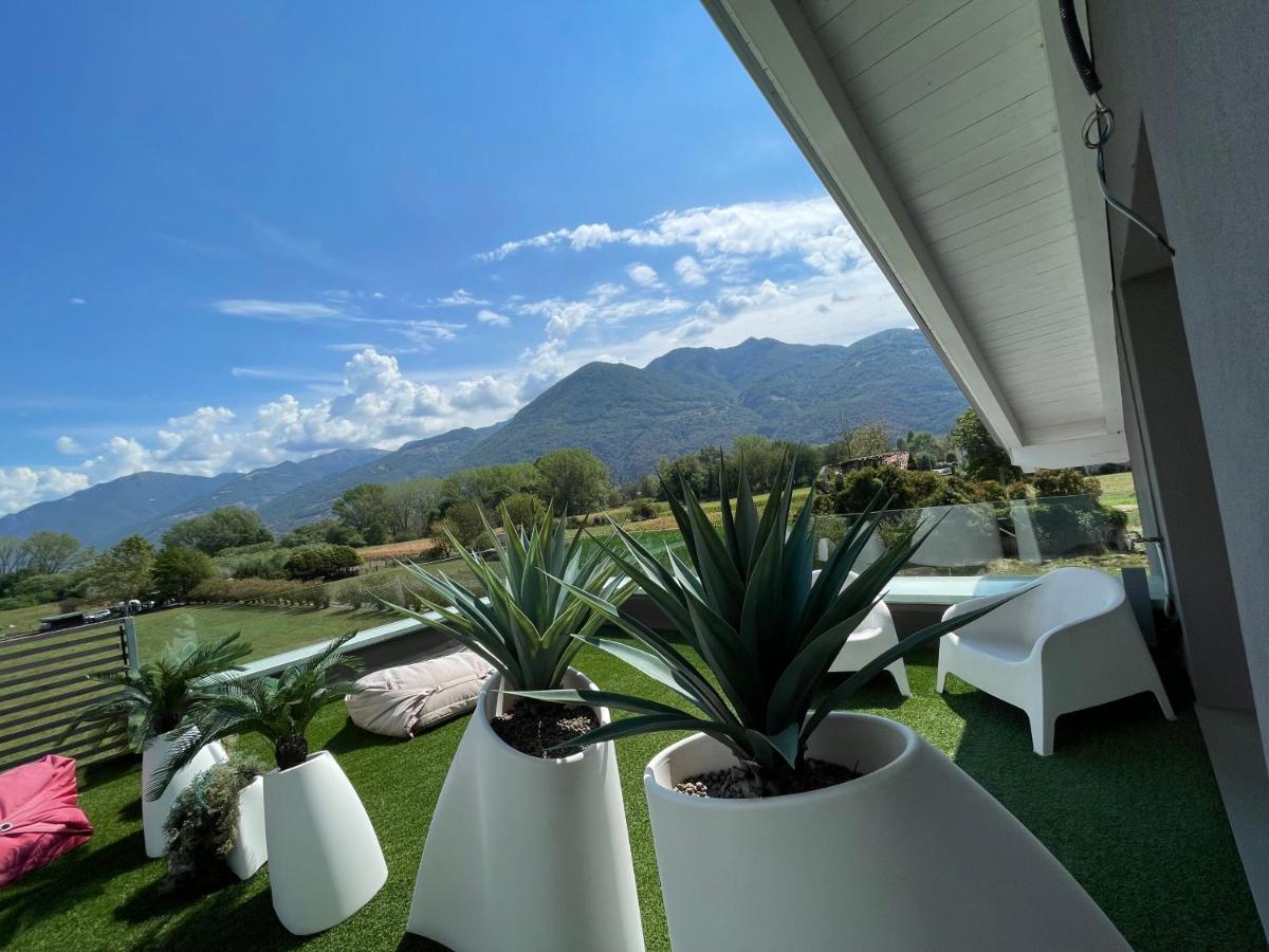 Art B&B Design Costa Volpino Exterior photo