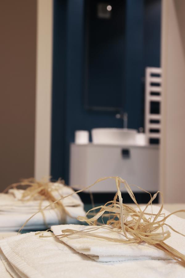 Art B&B Design Costa Volpino Exterior photo