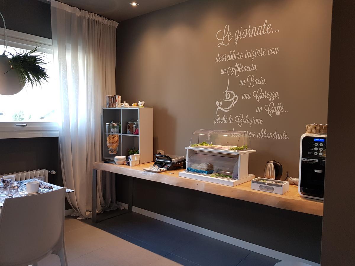 Art B&B Design Costa Volpino Exterior photo