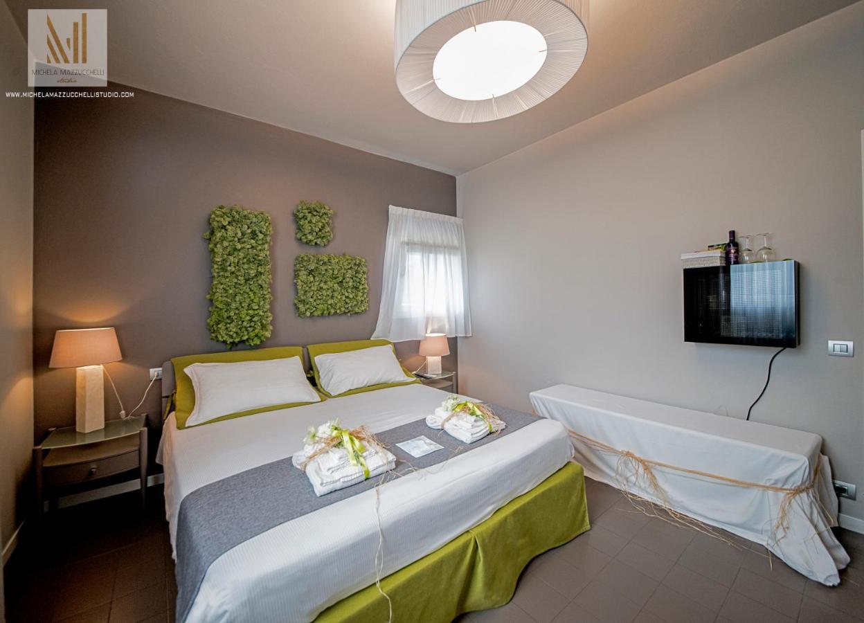 Art B&B Design Costa Volpino Exterior photo