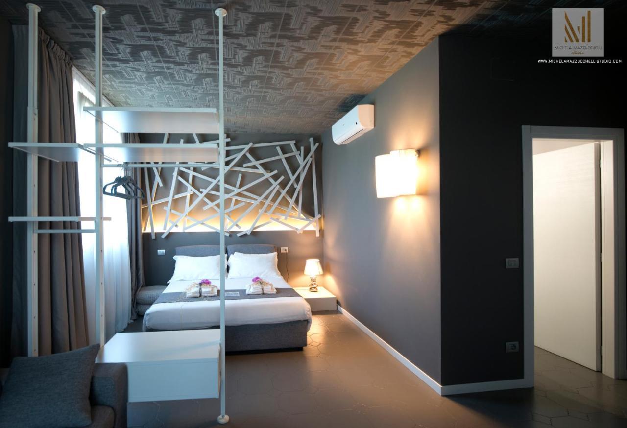 Art B&B Design Costa Volpino Exterior photo